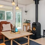 בית נופש Tranquil Stay In Romo