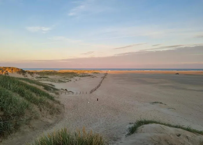 Tranquil Retreat In Romo - By Traum 別荘